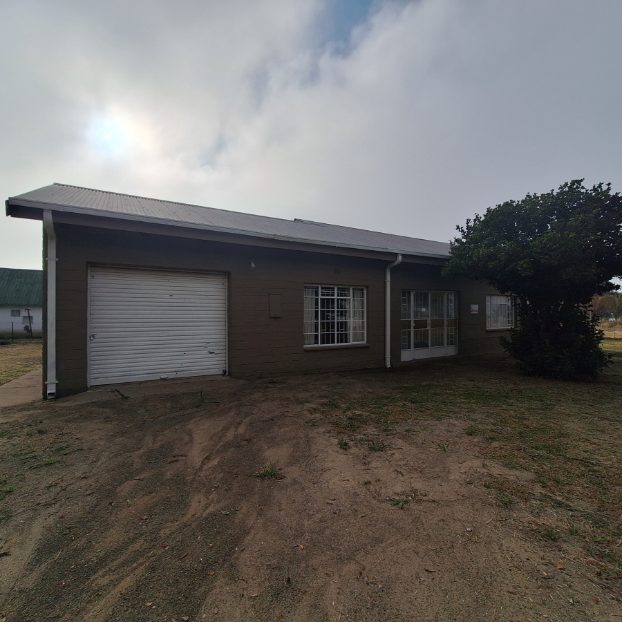 3 Bedroom Property for Sale in Metsimaholo Free State